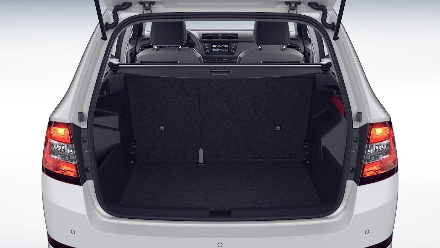 Skoda-Fabia-bianca-sw-baule