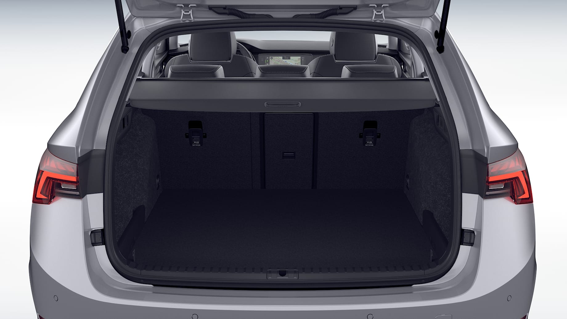 Skoda-Octavia-combi-grigia-baule