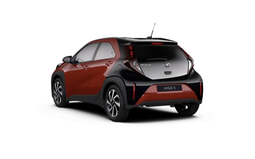 Toyota Aygo X Style 1.0 VVT-i - Chili Red &Black Met 2022.003